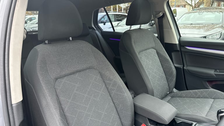 2021 Volkswagen Golf 1.5 TSI Life Hatchback 5dr Petrol Manual Euro 6 (s/s) (130 ps) Hatchback Pet...