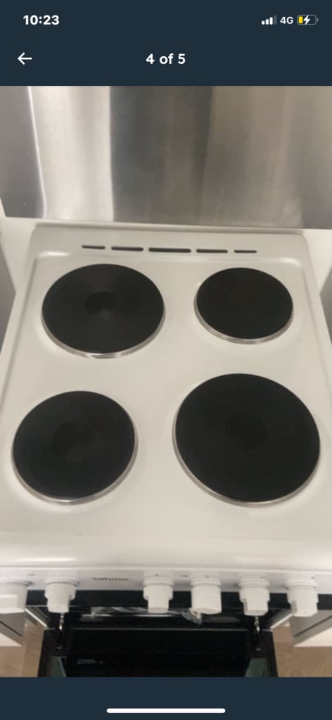 Brand new cooker not been used once want £50 because just need it gone to get bigger one 