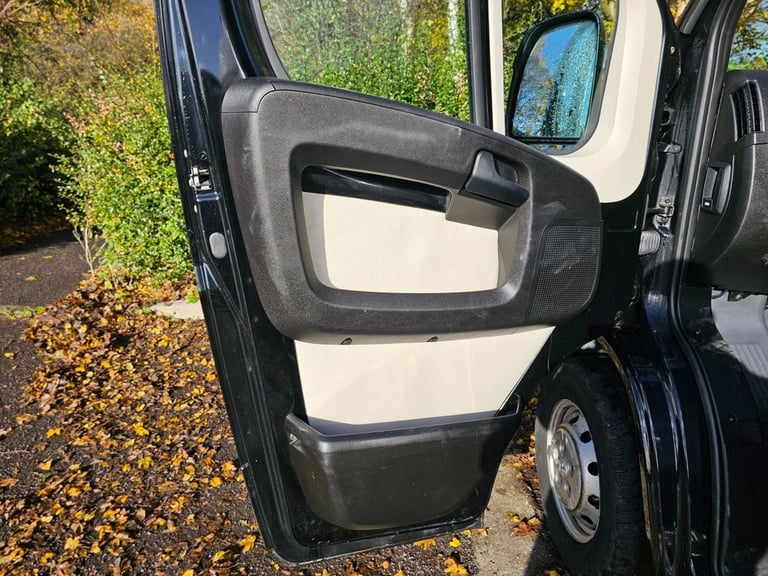 2019 Peugeot Boxer 2.0 BlueHDi 335 Professional Panel Van 5dr Diesel Manual L2 H2 Euro 6 (130  PA...