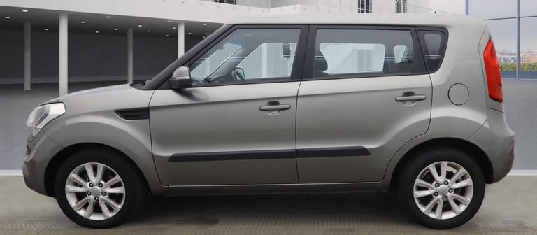 2013 Kia Soul 1.6 CRDi 2 5dr Auto HATCHBACK DIESEL Automatic