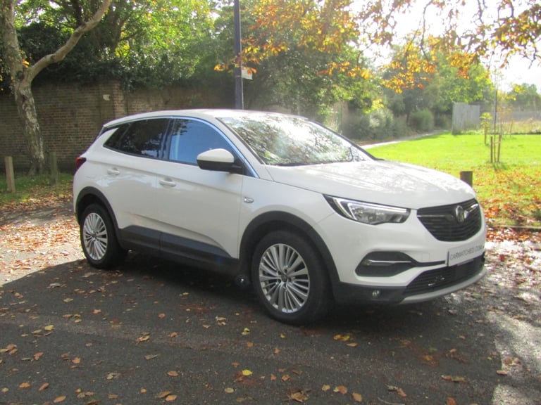 Vauxhall Grandland X 1.6 CDTi Sport Nav 1 OWNER *FSH *£35 TAX *NEW MOT *EURO 6 