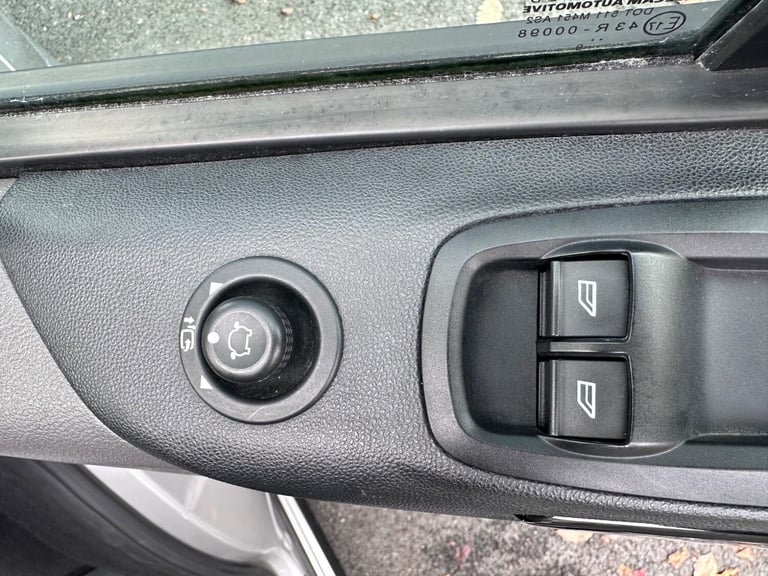 2019 Ford Transit Custom 2.0 EcoBlue 170ps Low Roof D/Cab Limited Van Auto PANEL VAN DIESEL Autom...