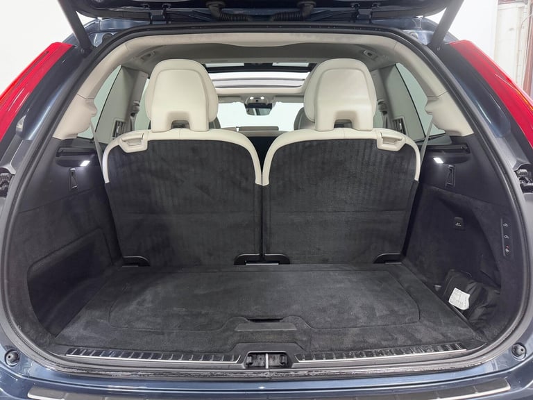 2021 Volvo XC90 recharge-inscription-pro T8 AWD (390 hp) Auto ESTATE Petrol/Electric Hybrid Autom...