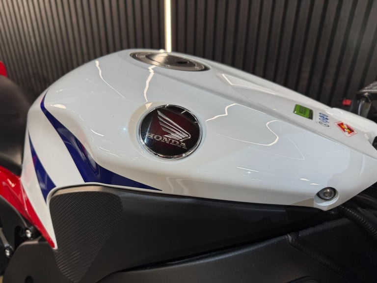 2014 Honda CBR1000RR Fireblade 1000