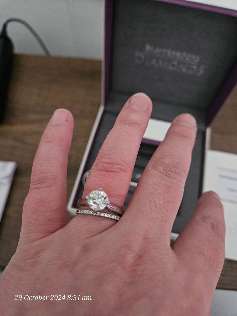 Beaverbrooks full diamond eternity ring size M 