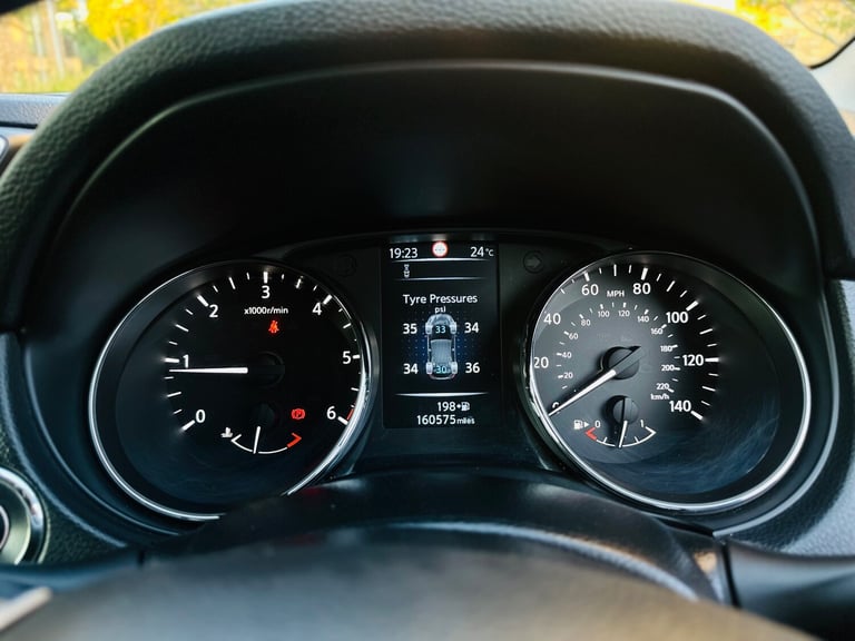 2014 Nissan Qashqai 1.5 dCi Tekna 5dr Diesel