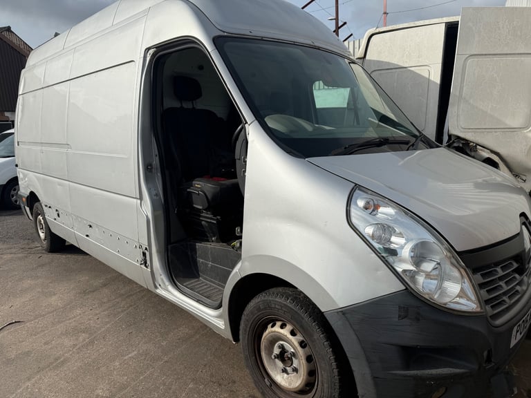 Breaking van Renault master 2015 for parts 