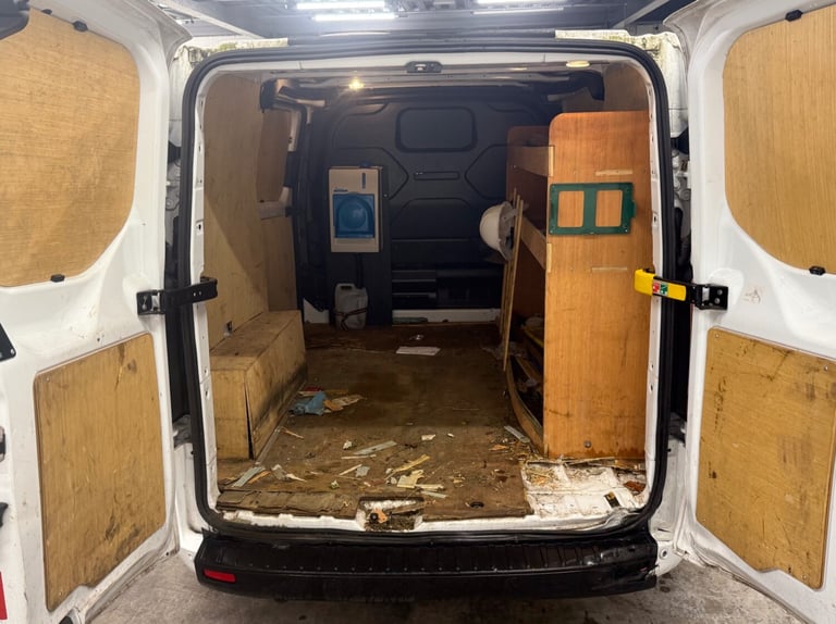 2023 Ford Transit Custom 23 Reg 300 2.0 EcoBlue 130 Panel Van L1H1 No Vat salvage damaged repaira...