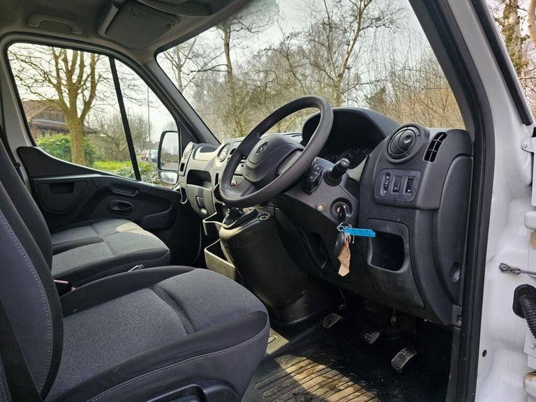 2019 19 RENAULT MASTER 2.3 DCI ENERGY 35 BUSINESS+ PANEL VAN 5DR DIESEL MANUAL F