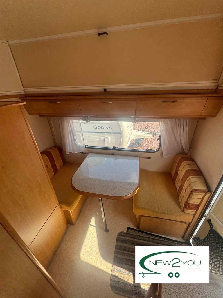 2005 Trigano Rubis 3 Berth Caravan - RARE POP UP - STOCK E165 - AUTUMN SALE!!!!