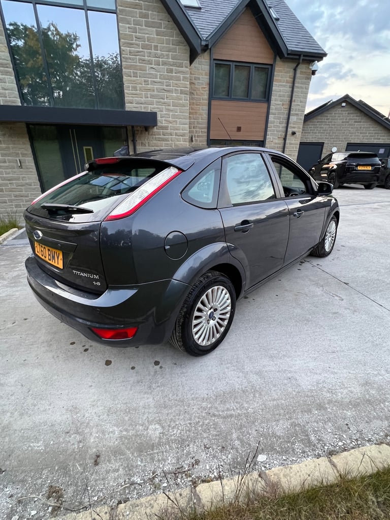 2010 Ford Focus 1.6 Titanium 5dr HATCHBACK Petrol Manual