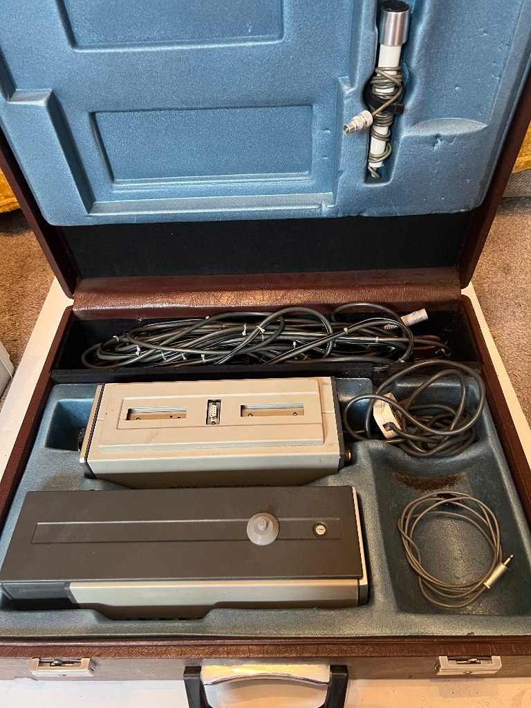 Powers On Vintage Sony AVC-3200CE Video Camera Original Case View Finder & more