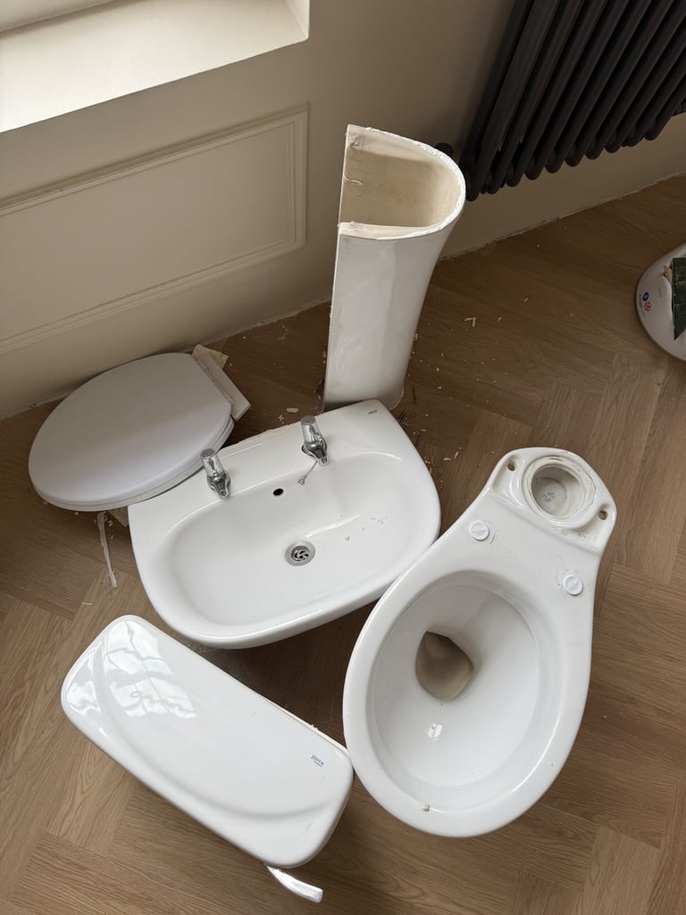 image for Toilet and sink 