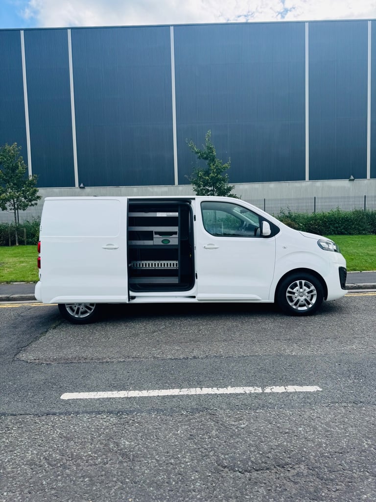 2021 Vauxhall Vivaro 3100 2.0d 120PS Sportive H1 Van, 101K MILES, FSH PANEL VAN Diesel Manual