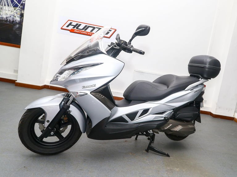 2015, '15 reg. Kawasaki J300 Special Edition ABS Scooter. 3,548 MILES. £2,995