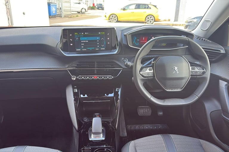  Peugeot E 2008 50kwh Allure Premium Suv 5dr Electric Auto 7kw Charger 136 Ps