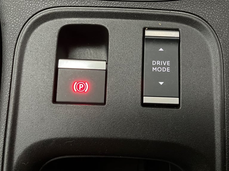 2025 Jeep Avenger Avenger 1.2 Altitude 5dr Hatchback Hatchback PETROL Manual