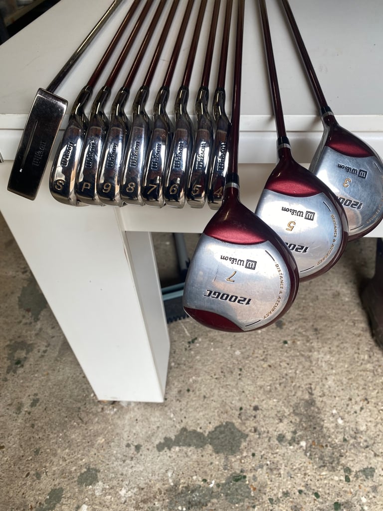 image for Wilson Ladies 1200GC graphite right hand golf clubs with bag