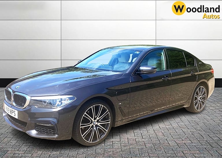 2019 BMW 5 Series 530e M Sport Plug In Hybrid Auto Full BMW Service History SALOON Petrol Paralle...