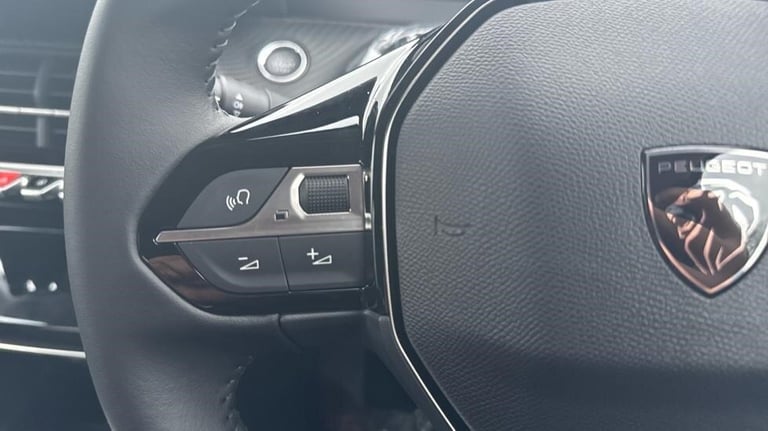 2024 Peugeot 208 50kWh E-Style Hatchback 5dr Electric Auto (7.4kW Charger) (136 ps) Hatchback Ele...