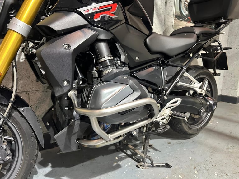 BMW R 1250 R SE, 2021 Full BMW service History