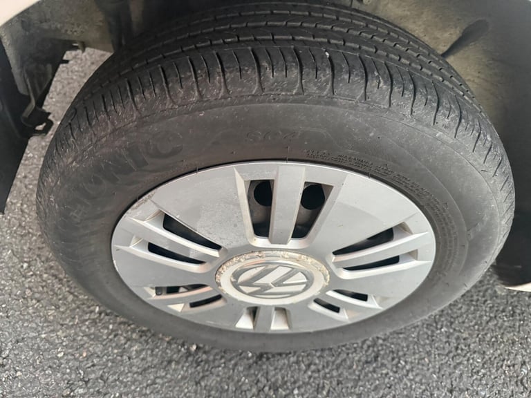 2014 Volkswagen up! 1.0 Move up! Euro 5 3dr HATCHBACK Petrol Manual