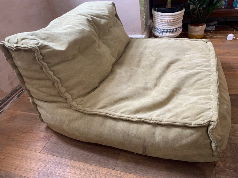 Kaikoo green bean bag chair
