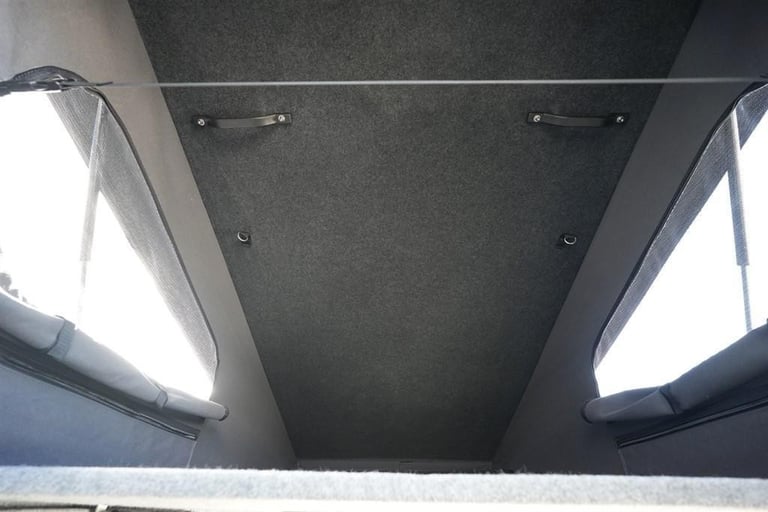 Ford Transit CUSTOM DUB HUT 4 BERTH 5 TRAVEL SEAT MOTORHOME