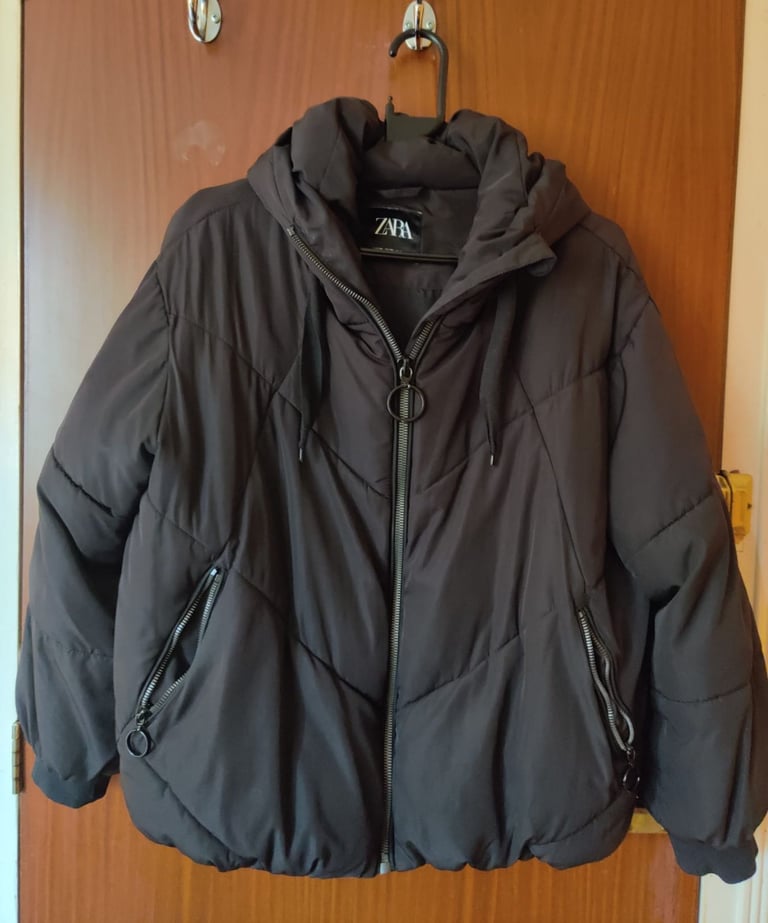 image for Black Puffer Jacket (Zara)