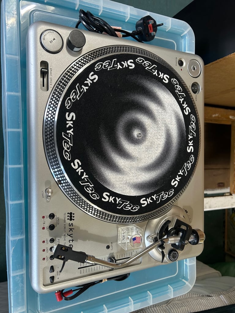 image for Turntable record player. Skytec tec3400