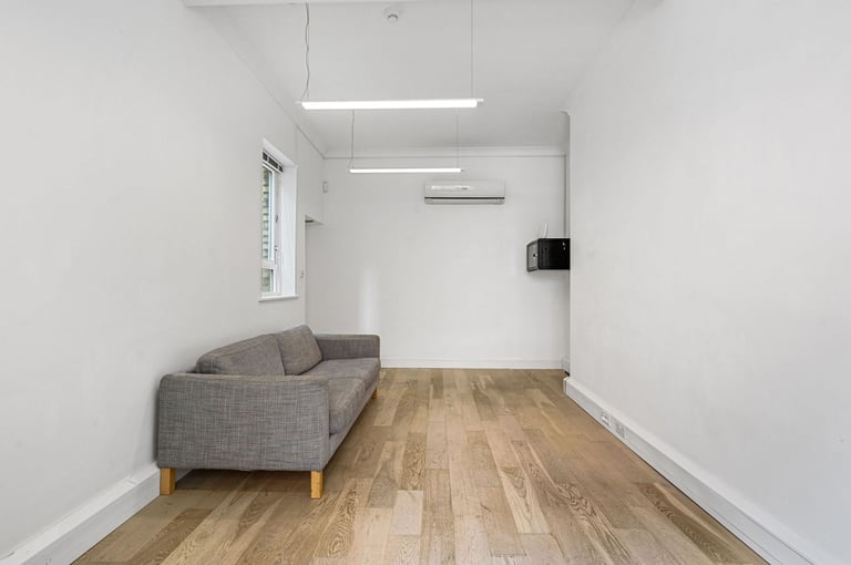 First Floor, 112 Clerkenwell Road, EC1- Prime Office Space Available To Rent 
