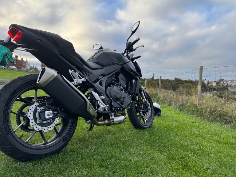 Honda CB750 Hornet (2025 model, 755cc)