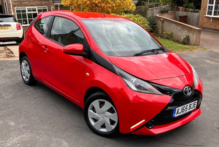 image for 2015 Toyota AYGO 1.0 VVT-i x-play Euro 5 3dr Euro 5 HATCHBACK Petrol Manual