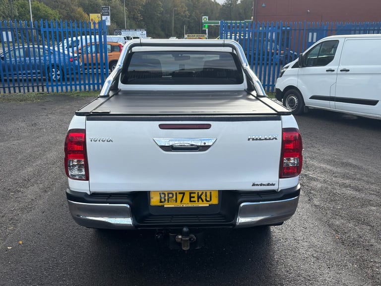 2017 Toyota Hilux Invincible D/Cab Pick Up 2.4 D-4D Automatic  PICK UP Diesel Automatic
