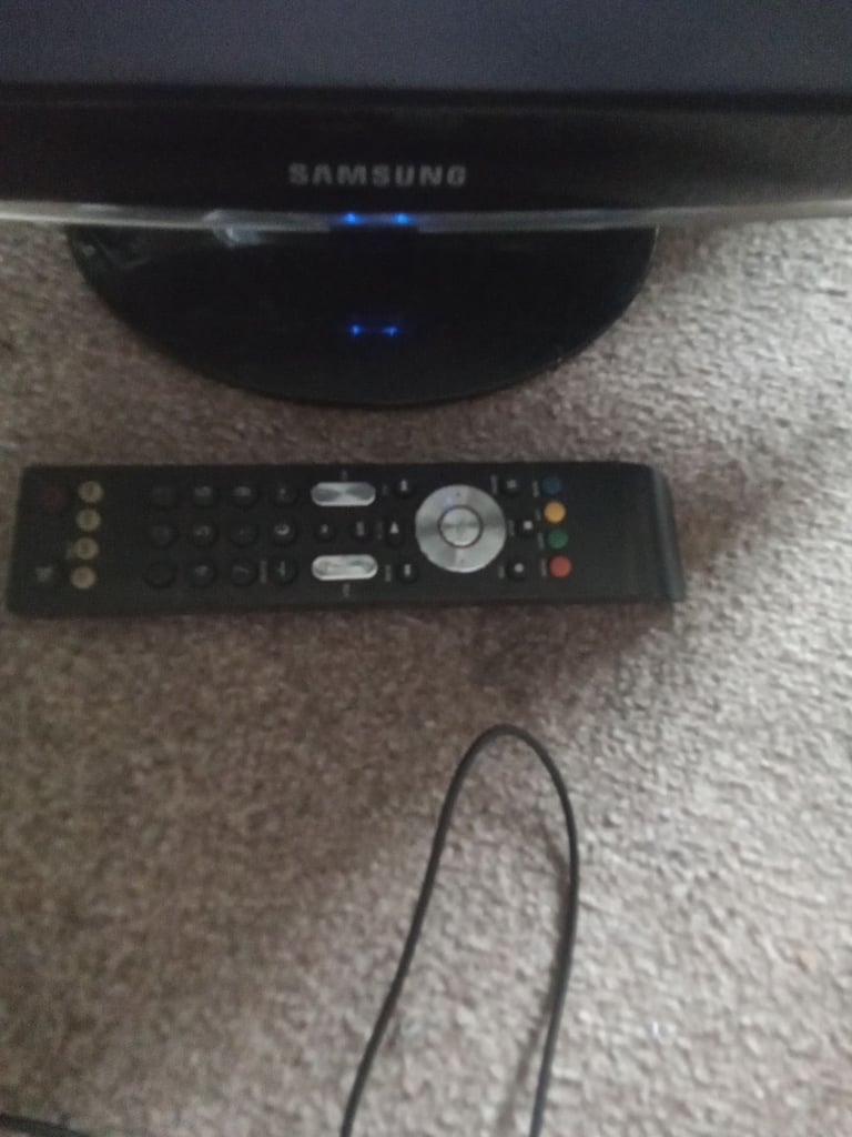 Small samsung tv and free dvd player 