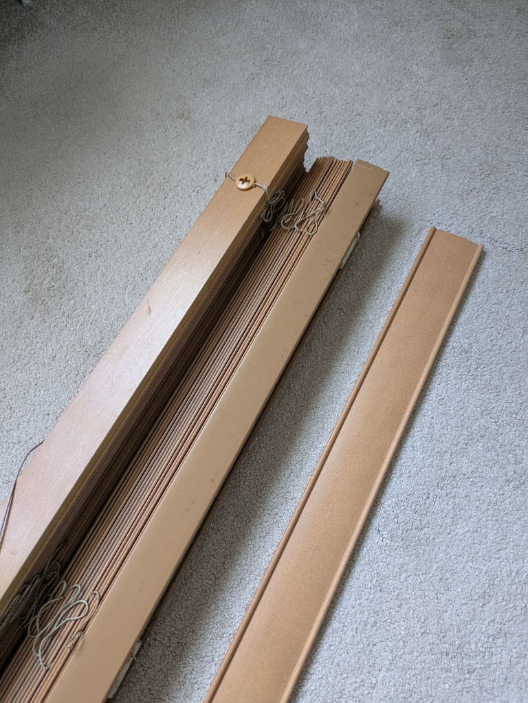 Beautiful Wooden Venetian Blinds - As New Condition