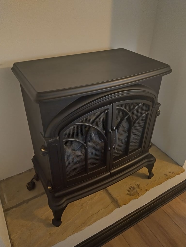 Black Standalone Electric Fireplace (BLT-999B-3)
