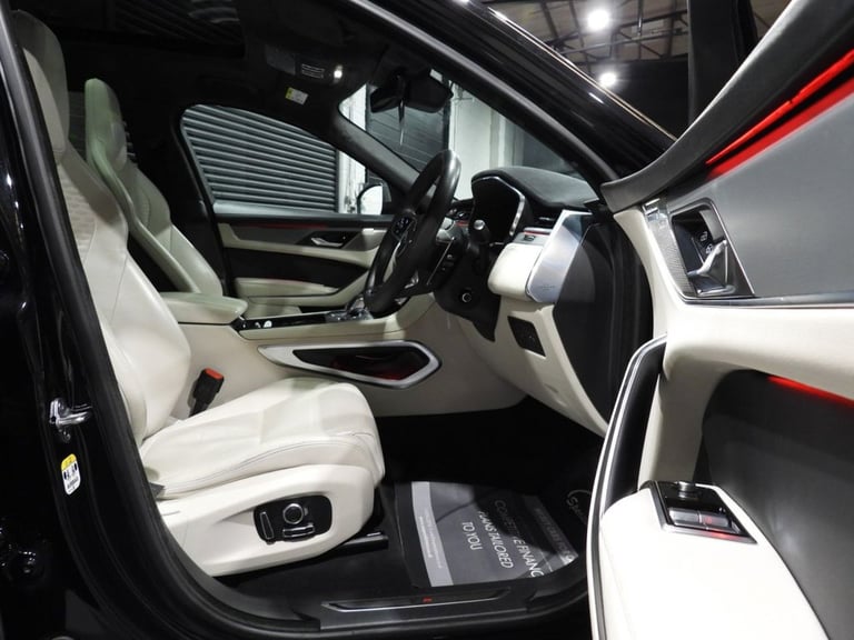 2023 23 JAGUAR F-PACE 5.0 P550 V8 SVR SUV 5DR PETROL QUICKSHIFT AWD EURO 6 (S/S)