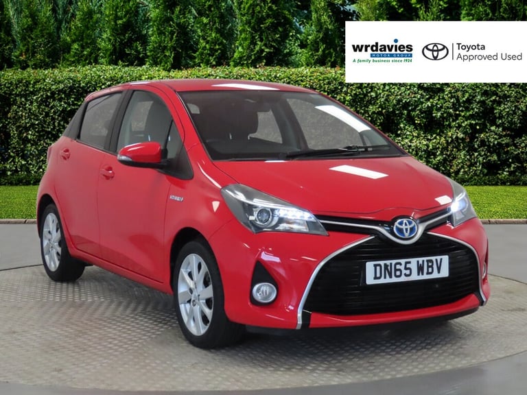 image for 2015 Toyota Yaris 1.5 Hybrid Sport 5dr CVT Hatchback Hybrid Automatic