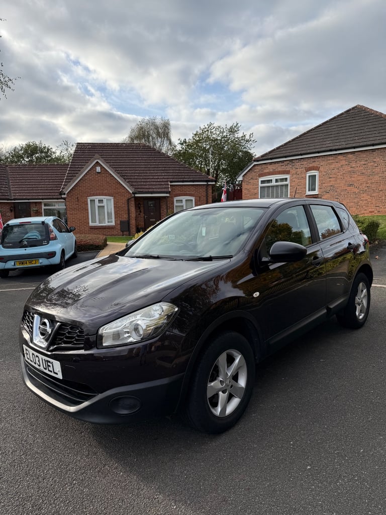 2010 Nissan QASHQAI 1.6 PETROL * Great Family Suv*
