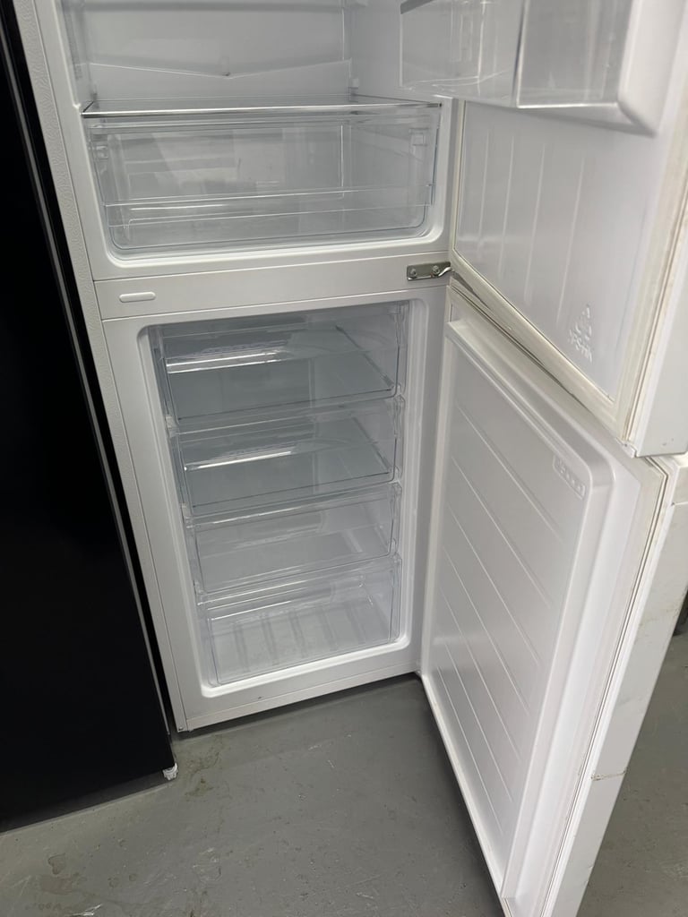 Willow 254 L 50/50 Fridge Freezer - Free Same Day Delivery
