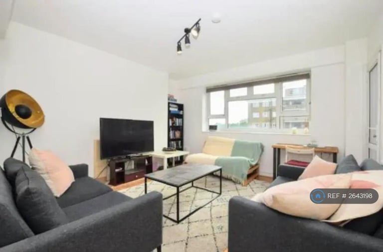 2 bedroom flat in London, London, SE17 (2 bed) (#2643198)