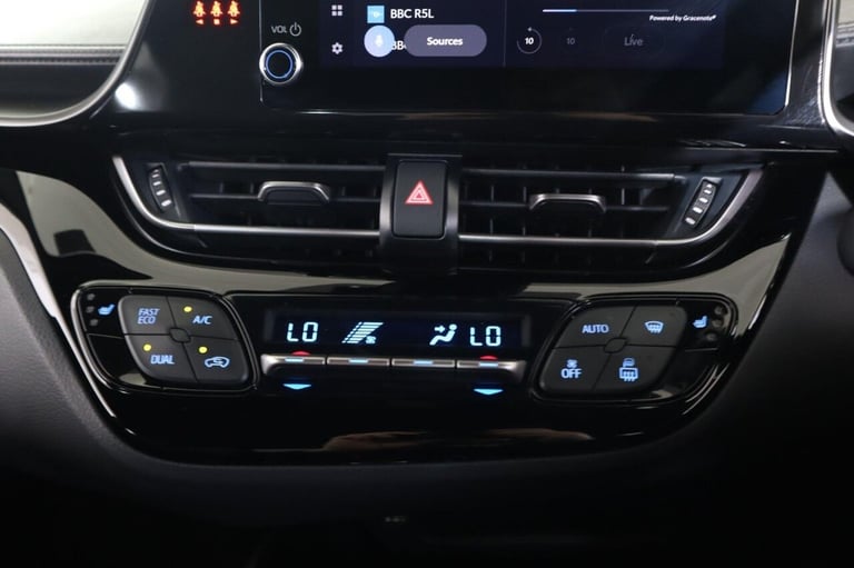 2022 Toyota C-HR 1.8 VVT-h Design CVT Euro 6 (s/s) 5dr HATCHBACK PETROL/ELECTRIC Automatic