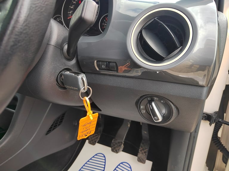 2015 SEAT Mii 1.0 75 Mii by Mango 3dr HATCHBACK Petrol Manual