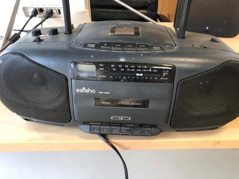 Vintage Saisho CD 595 Portable Radio Cassette Player used working 