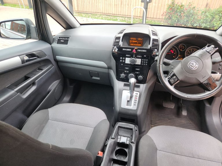 VAUXHALL ZAFIRA AUTOMATIC 7 SEATER DIESEL CLEAN CAR IN COVENTRY 