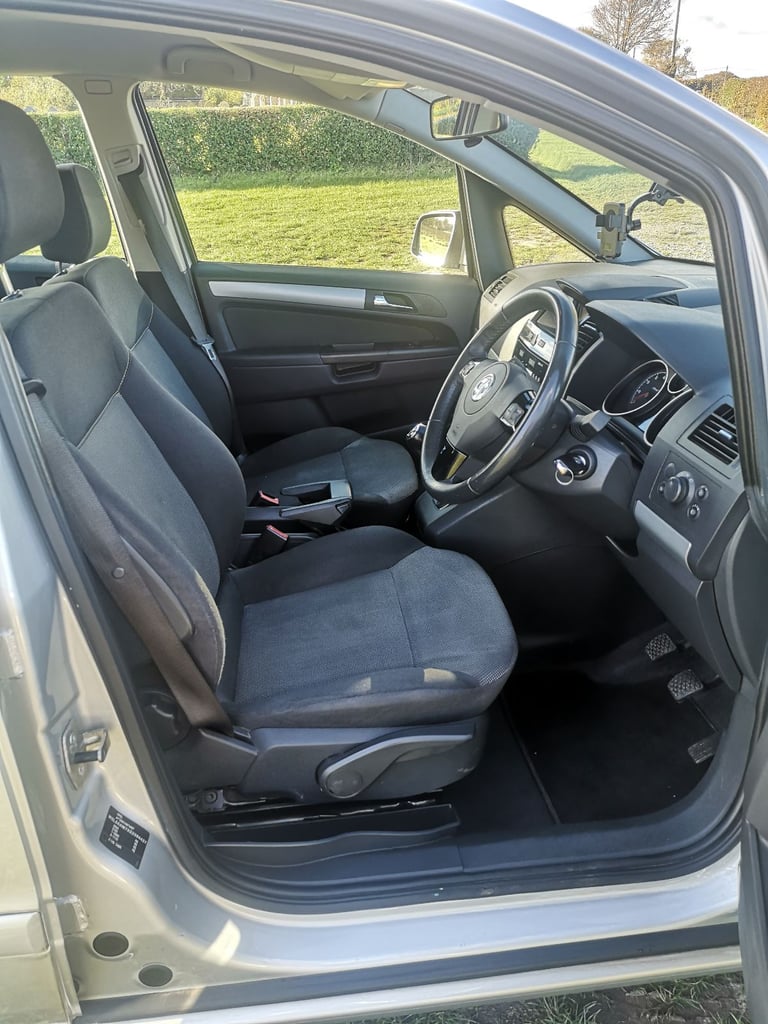 Vauxhall, ZAFIRA, MPV, 2013, Manual, 1598 (cc), 5 doors