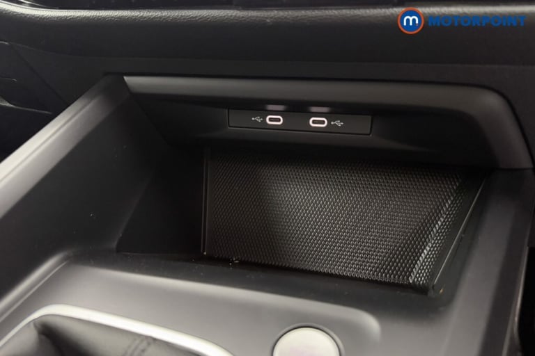 2022 Volkswagen Golf 1.5 TSI 150 Life 5dr HATCHBACK PETROL Manual