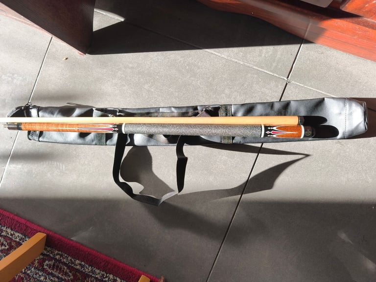 image for Cheetah SII No.2 American Pool Cue Red With Pro Taper & 13mm Tip