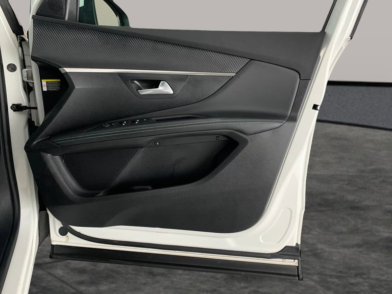 2021 Peugeot 5008 1.5 BlueHDi Allure 5dr HATCHBACK DIESEL Manual